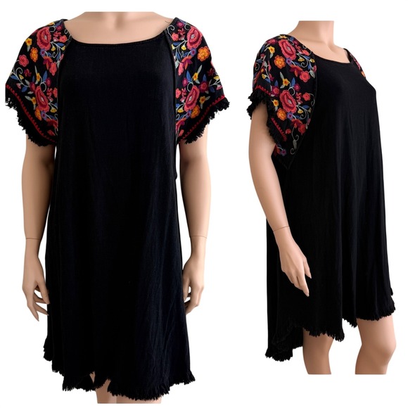 Umgee Dresses & Skirts - Umgee Plus Size 1XL Black Linen Blend Floral Embroidered High Low Dress